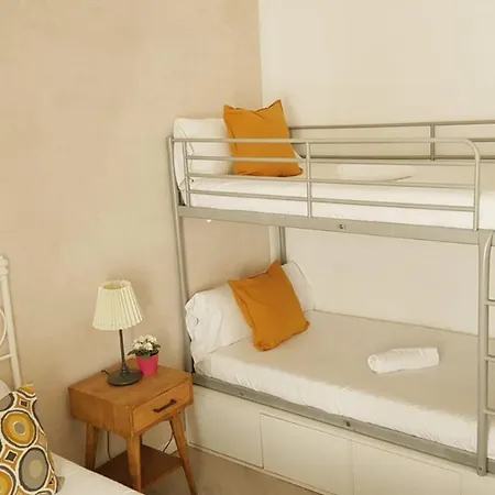 Unique Suites ゲストハウス *