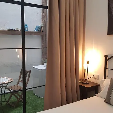 Unique Suites * セビリア